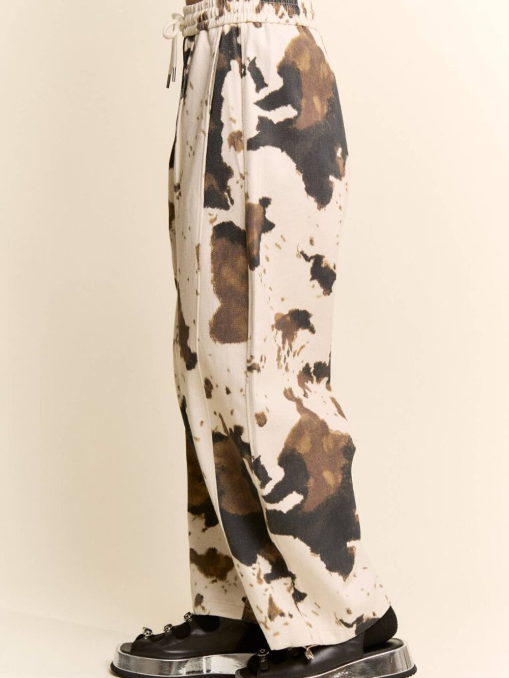 BNWT DAVI & DANI Cow Print Wide-Leg Drawstring Hem Pants - Picture 5 of 6